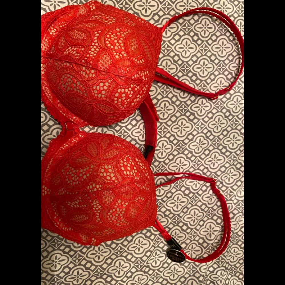 Victoria secret bombshell bra